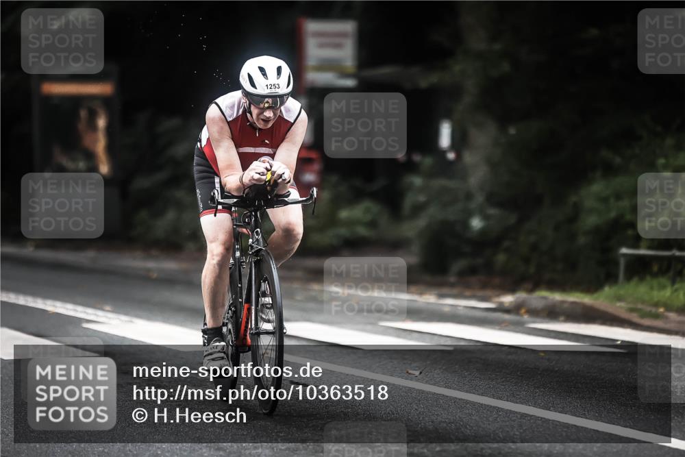 13.09.2026 - Stadtparktriathlon H.Heesch http://msf.ph/oto/10363518 13.09.2026 13:11:18 Radfahren 1191, 1253, 1384, 1404 meine-sportfotos.de