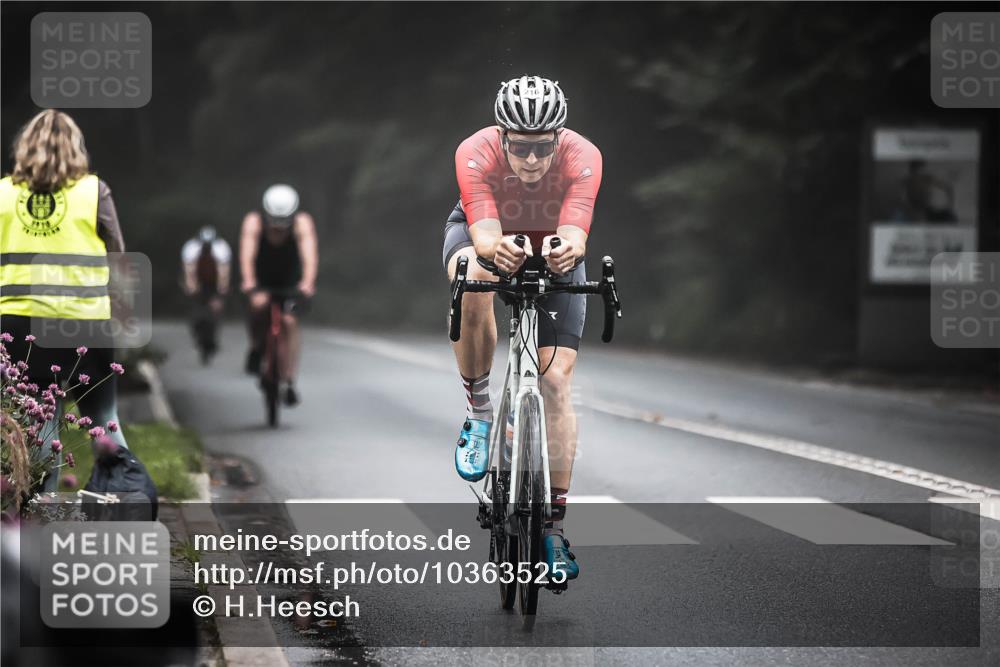 13.09.2026 - Stadtparktriathlon H.Heesch http://msf.ph/oto/10363525 13.09.2026 10:08:49 Radfahren 216, 218, 236, 301, 340 meine-sportfotos.de