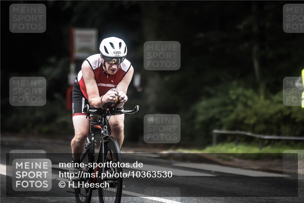 13.09.2026 - Stadtparktriathlon H.Heesch http://msf.ph/oto/10363530 13.09.2026 13:11:18 Radfahren 1191, 1253, 1384, 1404 meine-sportfotos.de