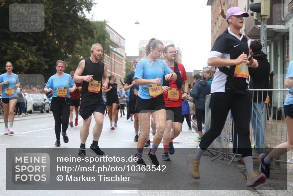 13.09.2026 - Kiel Lauf Markus Tischler http://msf.ph/oto/10363542 13.09.2026 11:55:29 Fleethörn 9763, 6779, 10505, 2644, 5252 meine-sportfotos.de