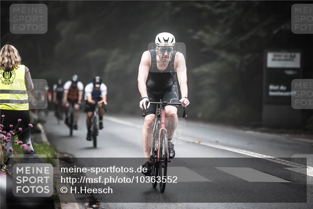 13.09.2026 - Stadtparktriathlon H.Heesch http://msf.ph/oto/10363552 13.09.2026 10:08:51 Radfahren 216, 218, 224, 236, 301, 340 meine-sportfotos.de