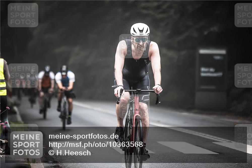 13.09.2026 - Stadtparktriathlon H.Heesch http://msf.ph/oto/10363568 13.09.2026 10:08:52 Radfahren 216, 218, 224, 236, 301, 340 meine-sportfotos.de