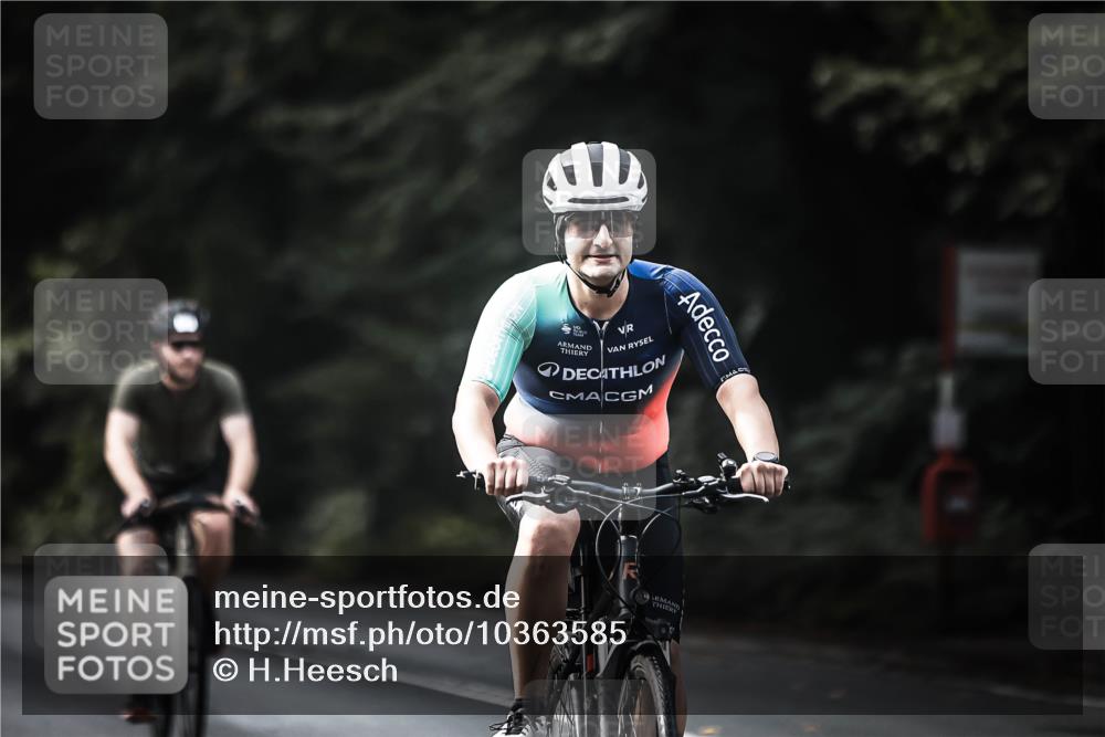 13.09.2026 - Stadtparktriathlon H.Heesch http://msf.ph/oto/10363585 13.09.2026 11:20:17 Radfahren 589, 596, 597, 702, 724 meine-sportfotos.de