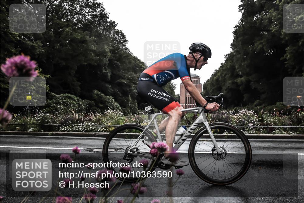 13.09.2026 - Stadtparktriathlon H.Heesch http://msf.ph/oto/10363590 13.09.2026 12:29:53 Radfahren 956, 971, 1068, 1133, 1136, 1176 meine-sportfotos.de