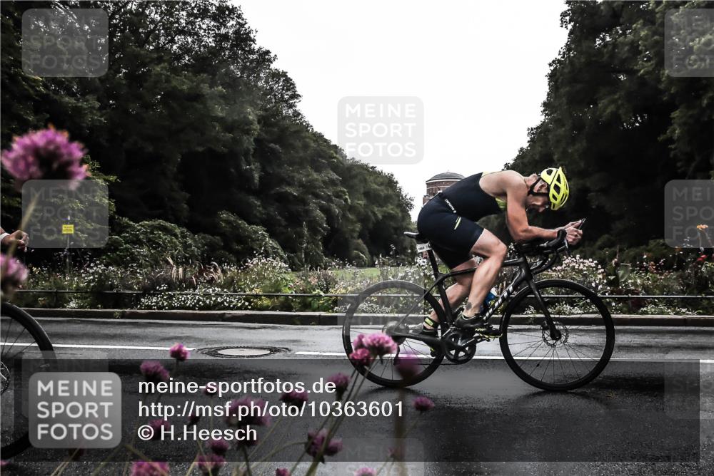 13.09.2026 - Stadtparktriathlon H.Heesch http://msf.ph/oto/10363601 13.09.2026 12:29:54 Radfahren 971, 1068, 1133, 1136, 1176 meine-sportfotos.de