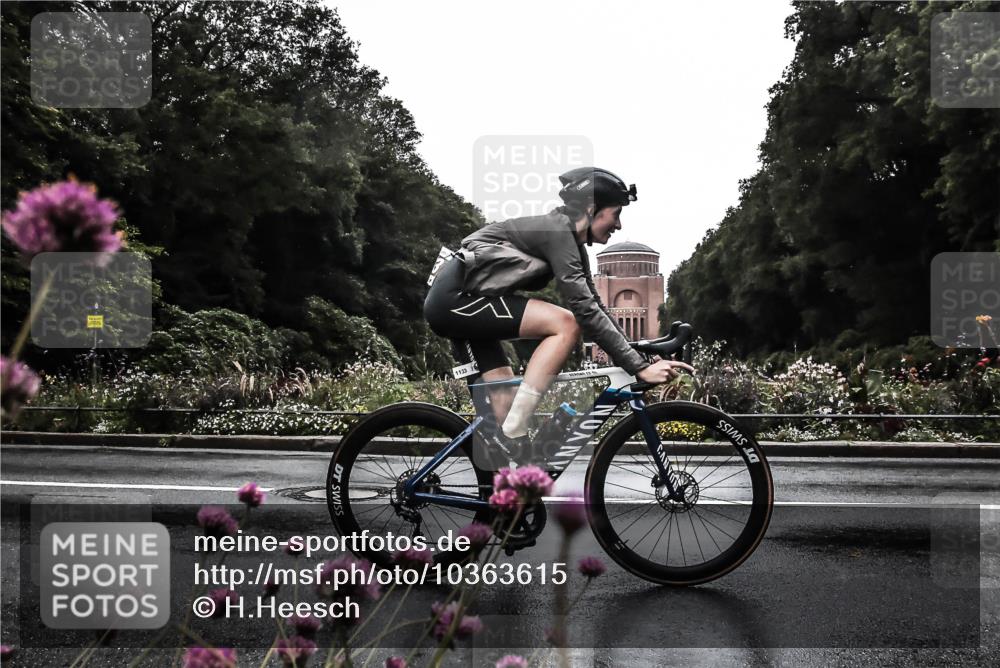 13.09.2026 - Stadtparktriathlon H.Heesch http://msf.ph/oto/10363615 13.09.2026 12:29:57 Radfahren 971, 983, 1068, 1133, 1176 meine-sportfotos.de