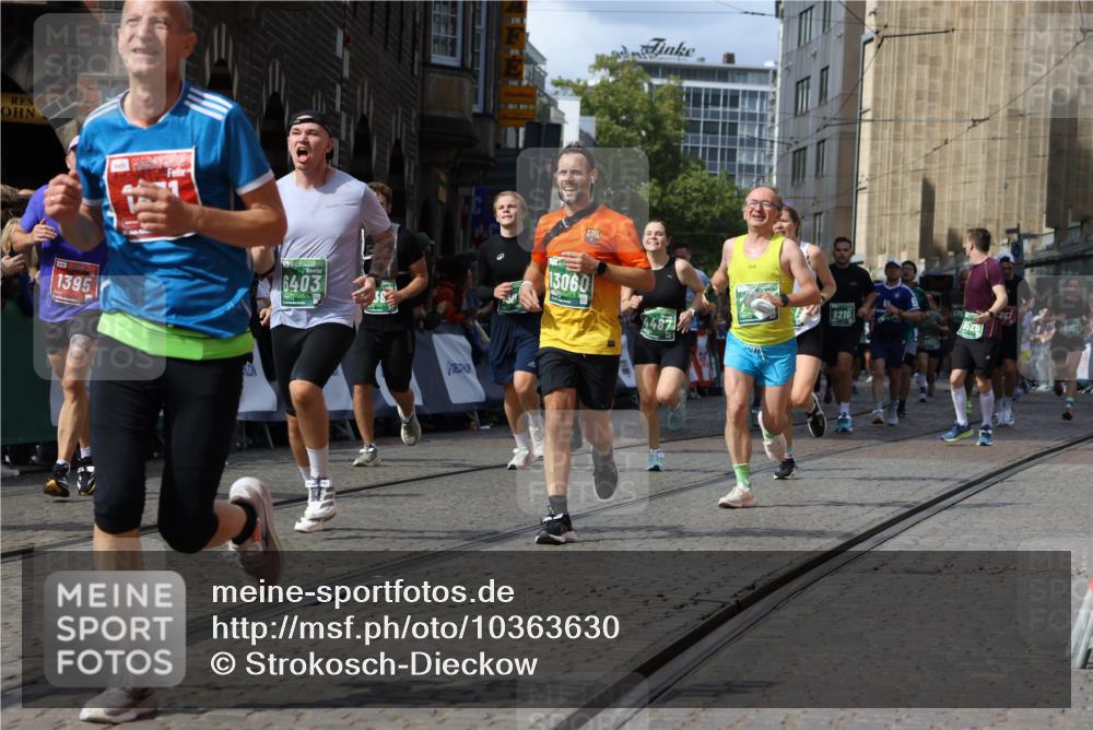 13.09.2026 - 21. swb-Marathon Bremen Strokosch-Dieckow http://msf.ph/oto/10363630 13.09.2026 13:35:00 Ziel 784, 809, 1210, 1395, 1871, 1967, 2525, 2561, 2831, 3052, 3058, 3318, 3353, 3380, 3388, 3409, 3765, 3842, 4537, 5378, 5488, 5694, 5760, 6128, 6168, 6244, 7168, 7443, 7833, 8182, 8381, 8453, 8493, 8552, 8683, 9038, 9751, 9788, 9820, 536, 2366, 2492, 3063, 3311, 3916, 4487, 4635, 4985, 5016, 5125, 5647, 6391, 6403, 6750, 7123, 7405, 7657, 7703, 7750, 7998, 8300, 8328, 9017, 9216, 9526, 9527, 13051, 13060 meine-sportfotos.de