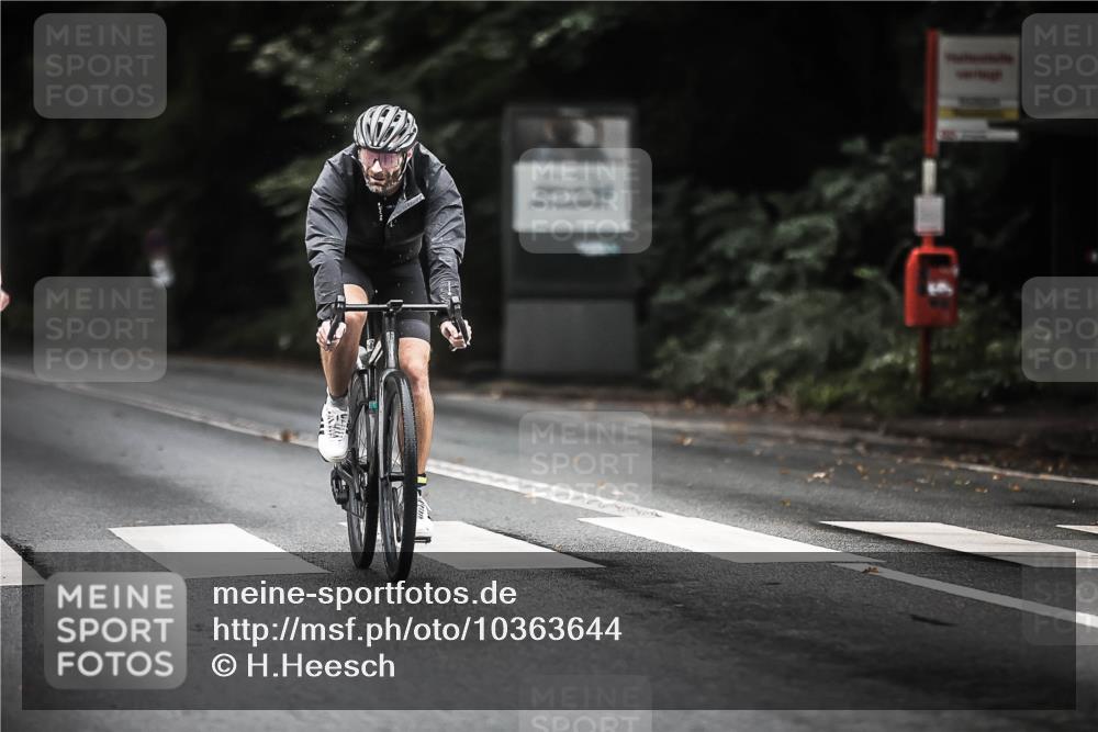 13.09.2026 - Stadtparktriathlon H.Heesch http://msf.ph/oto/10363644 13.09.2026 13:11:33 Radfahren 1200, 1250, 1348, 1359, 1445 meine-sportfotos.de