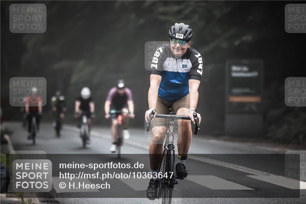 13.09.2026 - Stadtparktriathlon H.Heesch http://msf.ph/oto/10363647 13.09.2026 10:08:57 Radfahren 224, 236, 244, 279, 289, 301, 327, 340 meine-sportfotos.de