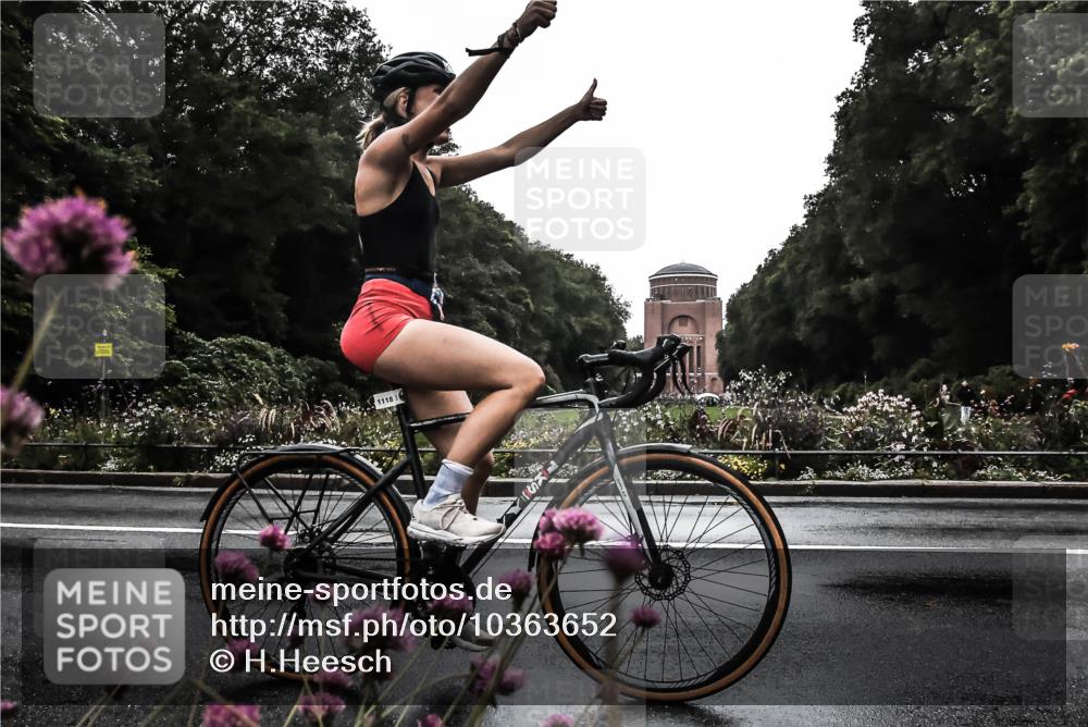 13.09.2026 - Stadtparktriathlon H.Heesch http://msf.ph/oto/10363652 13.09.2026 12:30:08 Radfahren 1040, 1109, 1118 meine-sportfotos.de