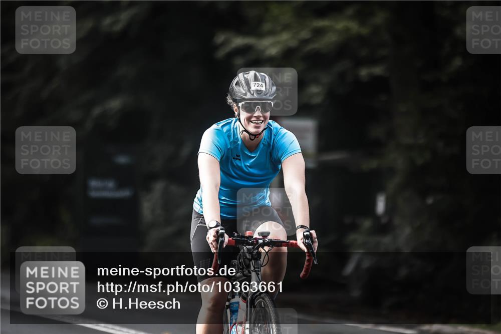 13.09.2026 - Stadtparktriathlon H.Heesch http://msf.ph/oto/10363661 13.09.2026 11:20:23 Radfahren 589, 596, 724 meine-sportfotos.de