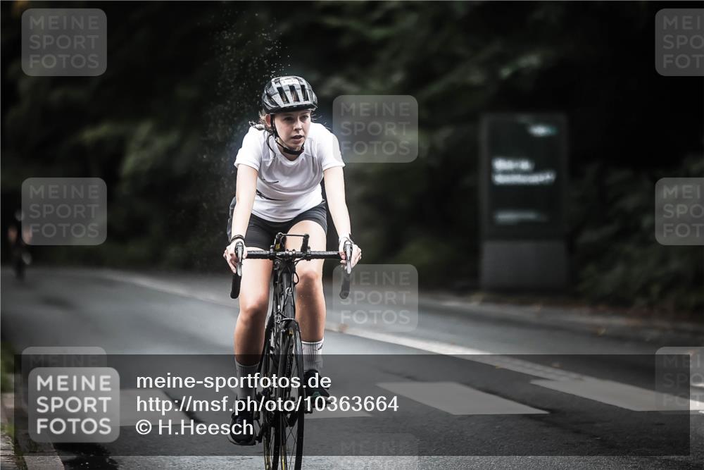 13.09.2026 - Stadtparktriathlon H.Heesch http://msf.ph/oto/10363664 13.09.2026 13:11:34 Radfahren 1200, 1250, 1348, 1359, 1445 meine-sportfotos.de