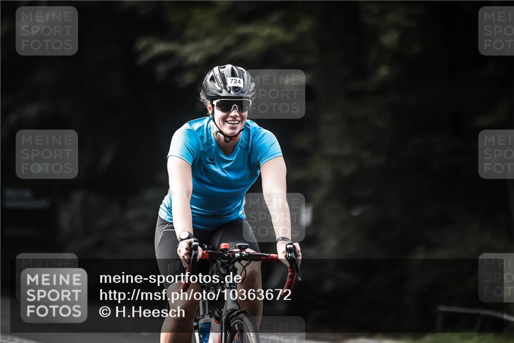 13.09.2026 - Stadtparktriathlon H.Heesch http://msf.ph/oto/10363672 13.09.2026 11:20:23 Radfahren 589, 596, 724 meine-sportfotos.de