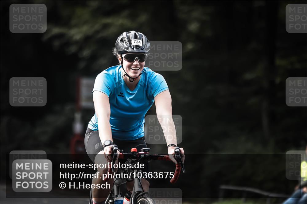 13.09.2026 - Stadtparktriathlon H.Heesch http://msf.ph/oto/10363675 13.09.2026 11:20:24 Radfahren 596, 724 meine-sportfotos.de