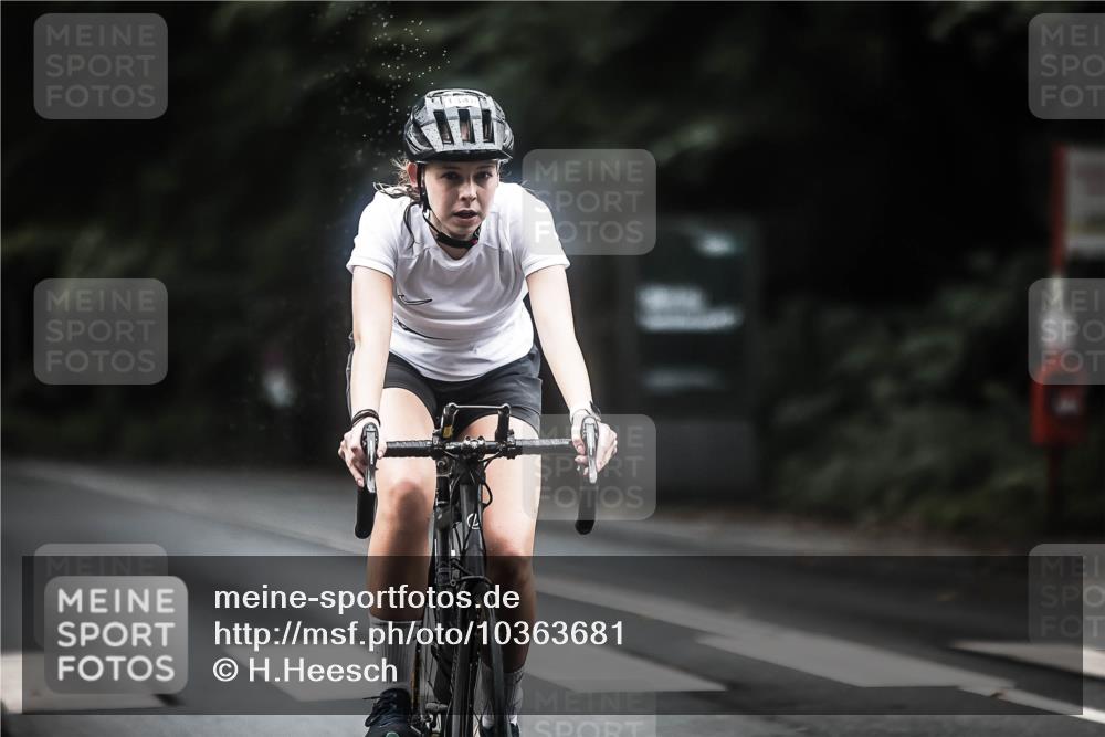 13.09.2026 - Stadtparktriathlon H.Heesch http://msf.ph/oto/10363681 13.09.2026 13:11:35 Radfahren 1200, 1250, 1348, 1359, 1445 meine-sportfotos.de