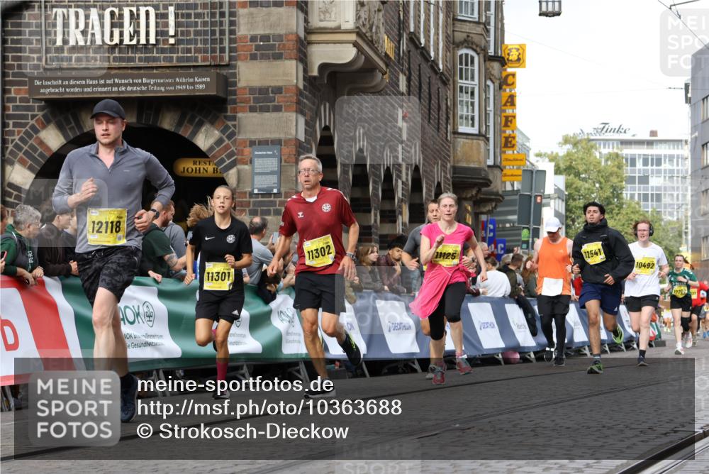 13.09.2026 - 21. swb-Marathon Bremen Strokosch-Dieckow http://msf.ph/oto/10363688 13.09.2026 10:59:22 Ziel 10254, 10383, 10415, 10427, 10477, 10668, 10787, 10794, 10843, 11034, 11267, 11278, 11602, 11913, 12015, 12127, 12130, 12131, 12176, 12200, 12271, 12297, 12414, 10147, 10377, 10745, 10922, 11151, 11207, 11519, 11594, 11873, 12295, 12481, 12527 meine-sportfotos.de