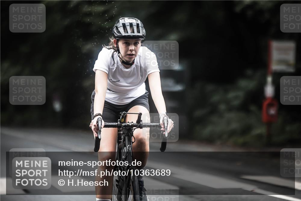 13.09.2026 - Stadtparktriathlon H.Heesch http://msf.ph/oto/10363689 13.09.2026 13:11:35 Radfahren 1200, 1250, 1348, 1359, 1445 meine-sportfotos.de