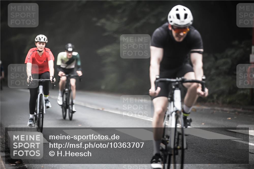 13.09.2026 - Stadtparktriathlon H.Heesch http://msf.ph/oto/10363707 13.09.2026 10:09:01 Radfahren 224, 241, 244, 279, 289, 327 meine-sportfotos.de