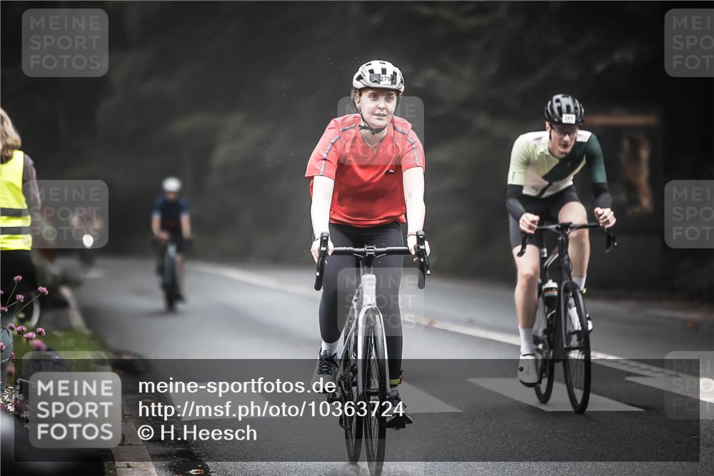 13.09.2026 - Stadtparktriathlon H.Heesch http://msf.ph/oto/10363724 13.09.2026 10:09:02 Radfahren 224, 241, 244, 279, 289, 327 meine-sportfotos.de