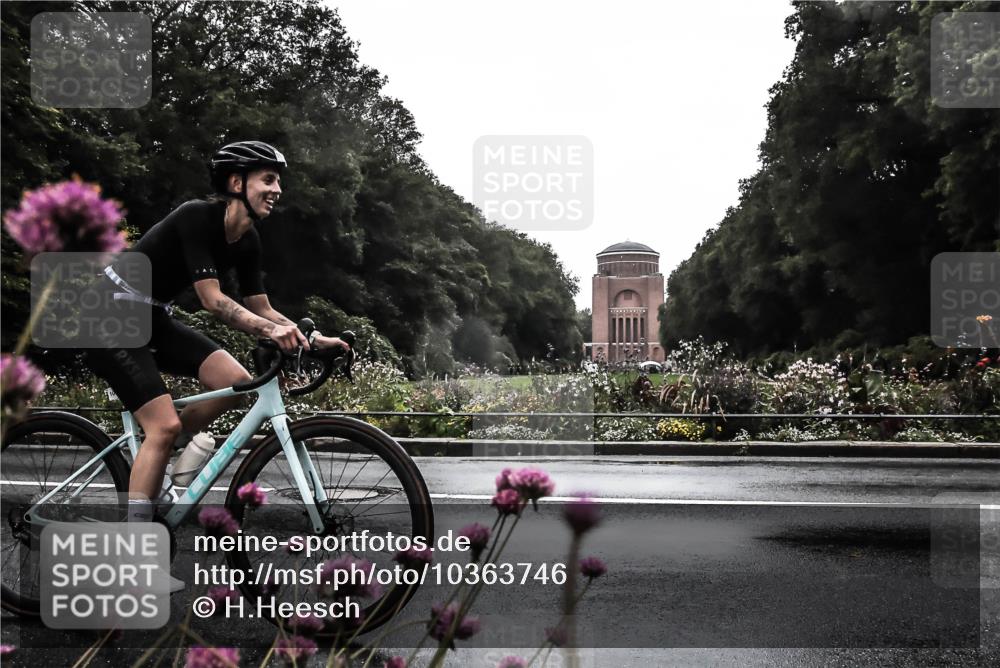 13.09.2026 - Stadtparktriathlon H.Heesch http://msf.ph/oto/10363746 13.09.2026 12:30:57 Radfahren 1069 meine-sportfotos.de