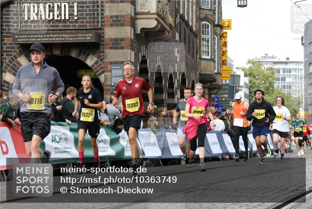 13.09.2026 - 21. swb-Marathon Bremen Strokosch-Dieckow http://msf.ph/oto/10363749 13.09.2026 10:59:23 Ziel 10383, 10415, 10427, 10477, 10668, 10787, 10843, 11034, 11267, 11278, 11602, 11913, 12015, 12118, 12127, 12130, 12131, 12200, 12271, 12297, 12414, 10147, 10377, 10745, 10922, 11151, 11207, 11519, 11594, 11873, 12295, 12481, 12527 meine-sportfotos.de