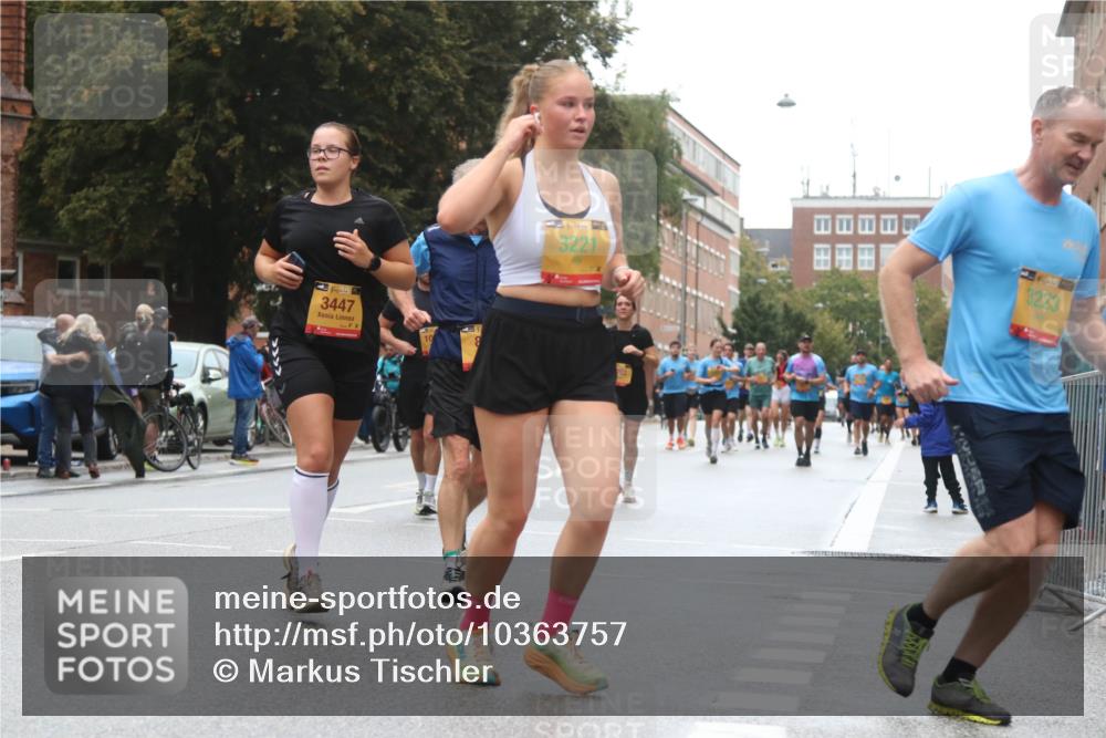 13.09.2026 - Kiel Lauf Markus Tischler http://msf.ph/oto/10363757 13.09.2026 11:56:08 Fleethörn 1, 38, 3447, 3221, 3223 meine-sportfotos.de
