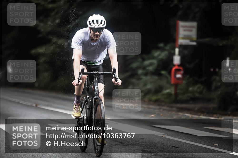 13.09.2026 - Stadtparktriathlon H.Heesch http://msf.ph/oto/10363767 13.09.2026 13:11:48 Radfahren 1196, 1220, 1291, 1336, 1338, 1378, 1392, 1443 meine-sportfotos.de