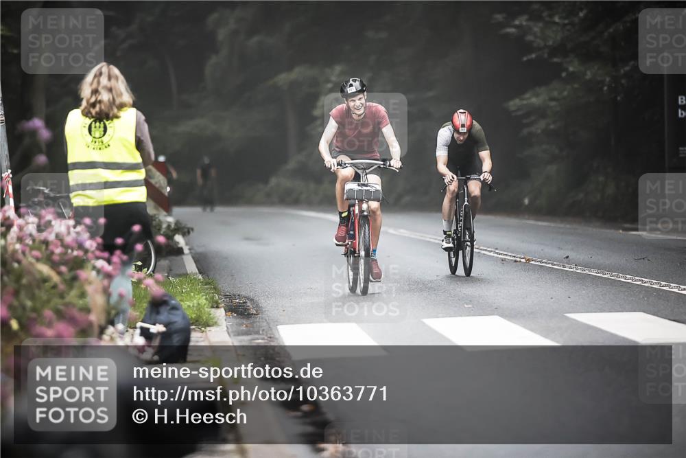 13.09.2026 - Stadtparktriathlon H.Heesch http://msf.ph/oto/10363771 13.09.2026 10:09:10 Radfahren 228, 241, 263 meine-sportfotos.de
