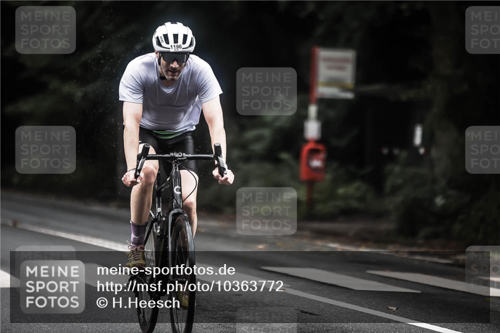 13.09.2026 - Stadtparktriathlon H.Heesch http://msf.ph/oto/10363772 13.09.2026 13:11:48 Radfahren 1196, 1220, 1291, 1336, 1338, 1378, 1392, 1443 meine-sportfotos.de