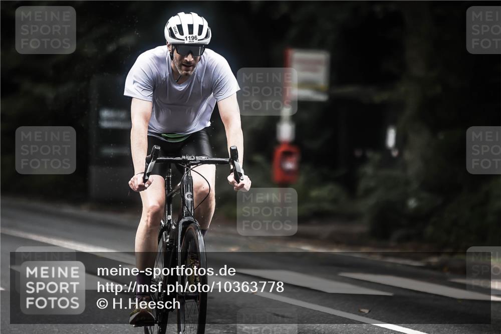 13.09.2026 - Stadtparktriathlon H.Heesch http://msf.ph/oto/10363778 13.09.2026 13:11:48 Radfahren 1196, 1220, 1291, 1336, 1338, 1378, 1392, 1443 meine-sportfotos.de