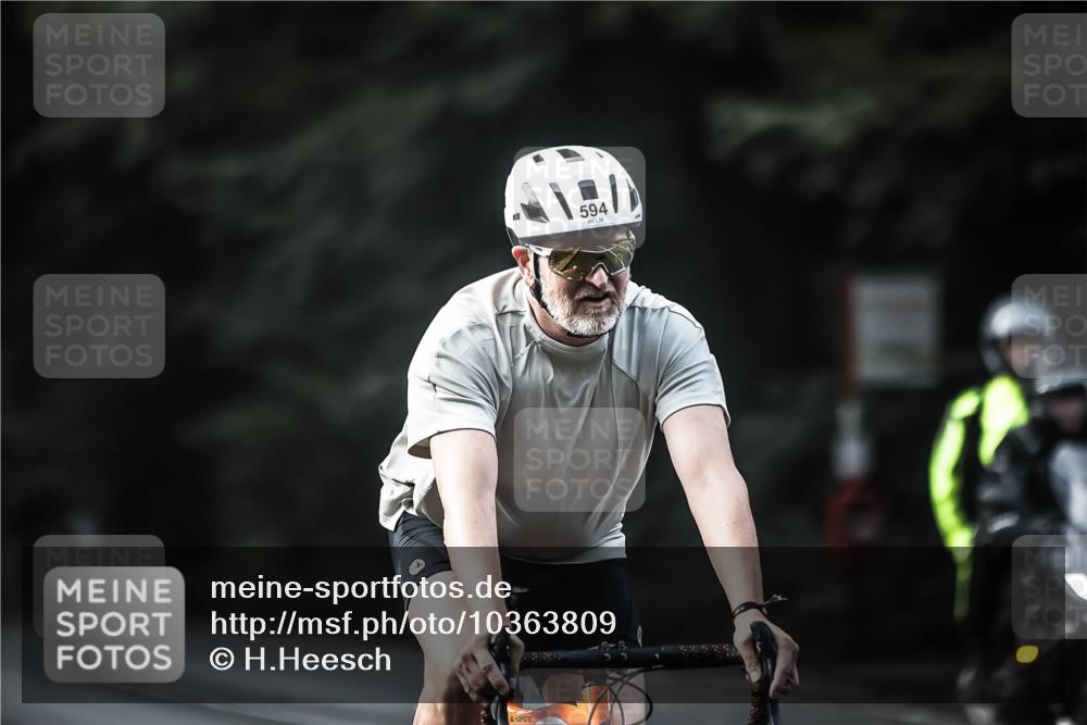 13.09.2026 - Stadtparktriathlon H.Heesch http://msf.ph/oto/10363809 13.09.2026 11:20:43 Radfahren 594, 602, 641, 824 meine-sportfotos.de