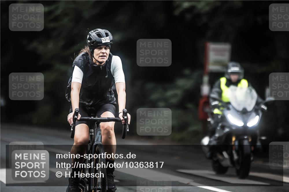 13.09.2026 - Stadtparktriathlon H.Heesch http://msf.ph/oto/10363817 13.09.2026 13:11:53 Radfahren 1196, 1287, 1336, 1338, 1378, 1392 meine-sportfotos.de