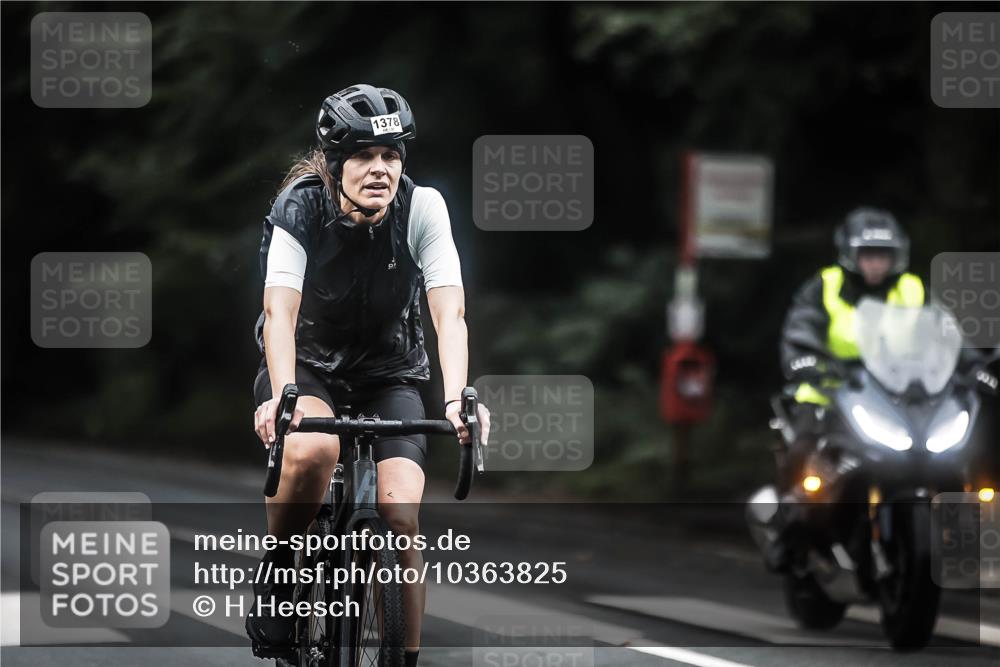 13.09.2026 - Stadtparktriathlon H.Heesch http://msf.ph/oto/10363825 13.09.2026 13:11:53 Radfahren 1196, 1287, 1336, 1338, 1378, 1392 meine-sportfotos.de