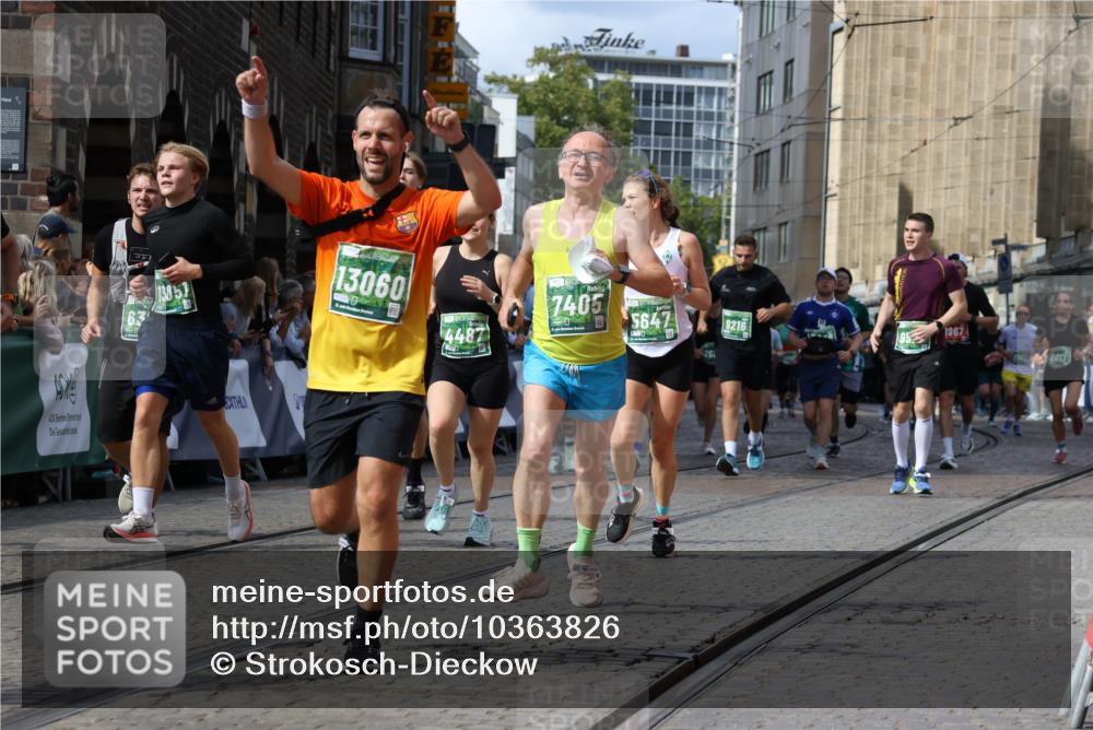 13.09.2026 - 21. swb-Marathon Bremen Strokosch-Dieckow http://msf.ph/oto/10363826 13.09.2026 13:35:01 Ziel 809, 1210, 1395, 1871, 1967, 2525, 2561, 2831, 3052, 3058, 3318, 3353, 3380, 3388, 3409, 3765, 3842, 4537, 5378, 5415, 5488, 5694, 5760, 6128, 6168, 6244, 7168, 7443, 7833, 8182, 8381, 8453, 8493, 8552, 8683, 9038, 9751, 9788, 9820, 13180, 536, 2003, 2366, 2492, 3063, 3311, 3916, 4487, 4635, 4985, 5016, 5125, 5647, 6320, 6391, 6750, 7123, 7657, 7703, 7750, 7998, 8300, 8328, 9017, 9216, 9526, 9527, 13051, 13060 meine-sportfotos.de