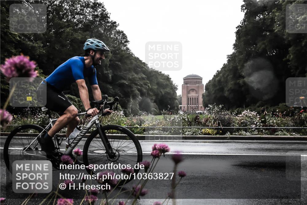 13.09.2026 - Stadtparktriathlon H.Heesch http://msf.ph/oto/10363827 13.09.2026 12:31:33 Radfahren 1049 meine-sportfotos.de