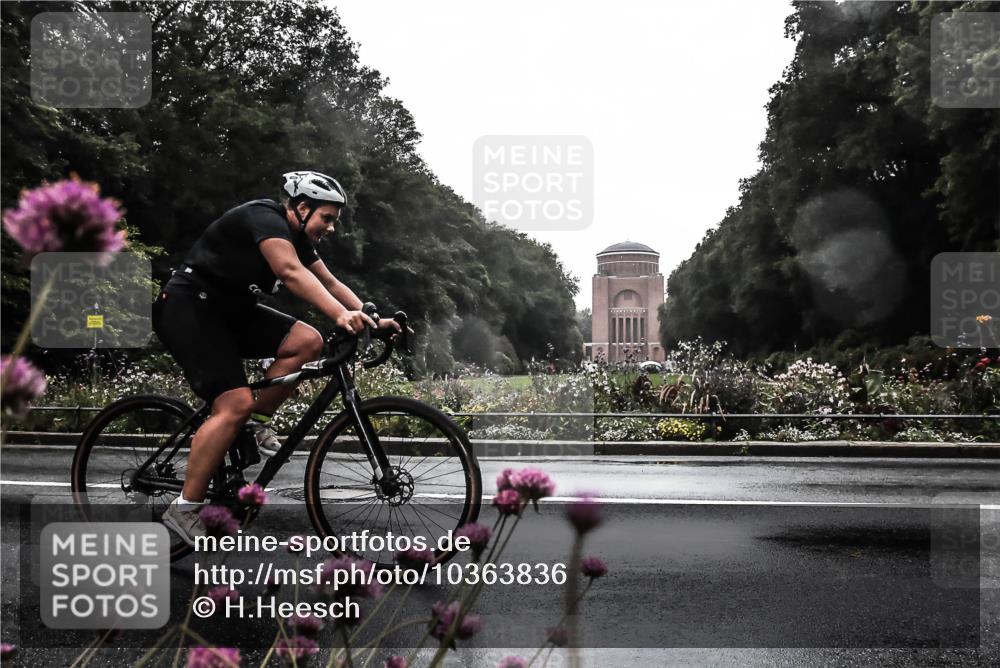 13.09.2026 - Stadtparktriathlon H.Heesch http://msf.ph/oto/10363836 13.09.2026 12:31:39 Radfahren 969, 1135, 1160 meine-sportfotos.de
