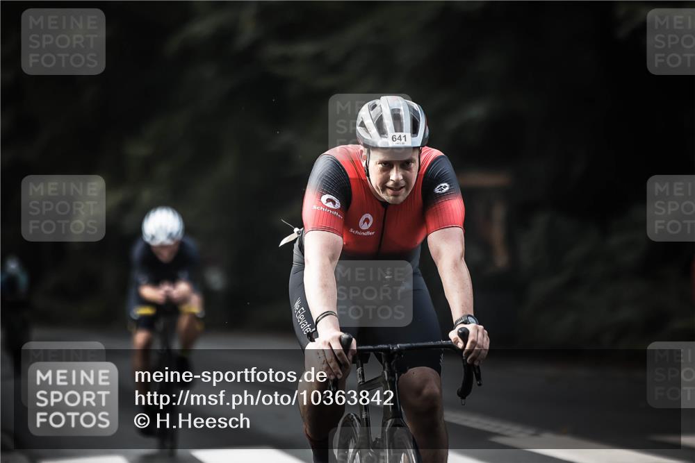 13.09.2026 - Stadtparktriathlon H.Heesch http://msf.ph/oto/10363842 13.09.2026 11:20:46 Radfahren 594, 602, 630, 641, 668, 824 meine-sportfotos.de