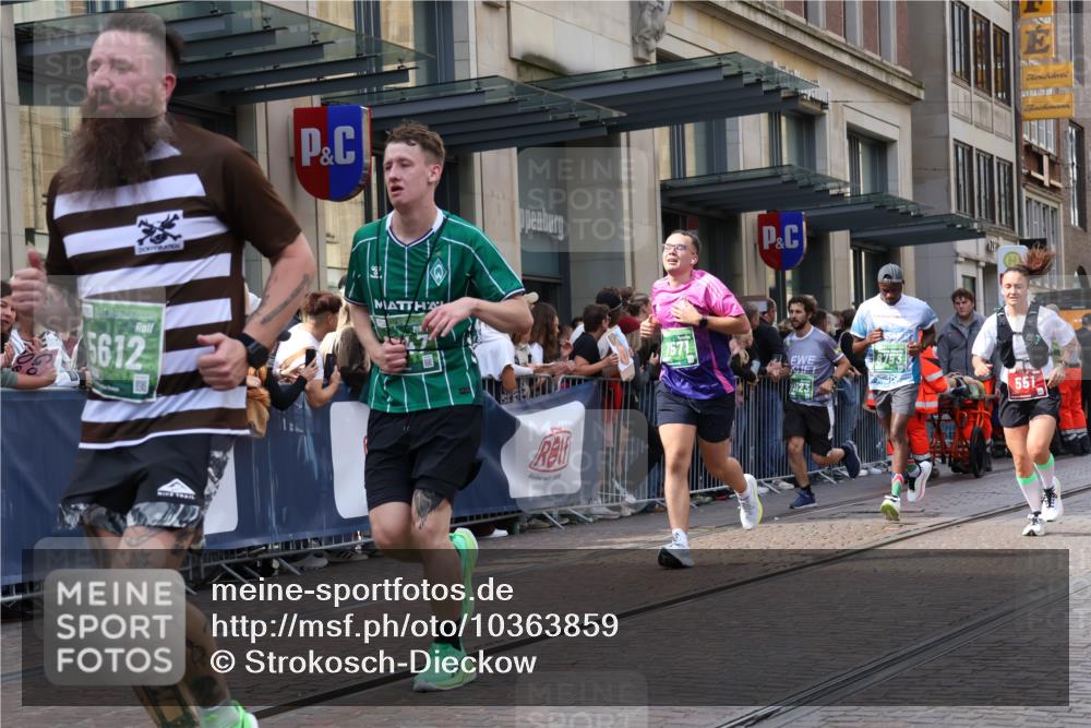 13.09.2026 - 21. swb-Marathon Bremen Strokosch-Dieckow http://msf.ph/oto/10363859 13.09.2026 13:37:00 Ziel 270, 391, 448, 869, 950, 1180, 1854, 1991, 2531, 3333, 3627, 3732, 3823, 3894, 4628, 4932, 4947, 5388, 5547, 5577, 5612, 5738, 5791, 6046, 6629, 6904, 6947, 6961, 7006, 7074, 7571, 7937, 8268, 8439, 8443, 8458, 8553, 8748, 8753, 9140, 9317, 9701, 10106, 13077, 551, 813, 843, 950, 1285, 1641, 1849, 1936, 2241, 2275, 2930, 3122, 3541, 3635, 3787, 3815, 3874, 3909, 3998, 4261, 4410, 4448, 5236, 5355, 6056, 6269, 6408, 6431, 7046 meine-sportfotos.de