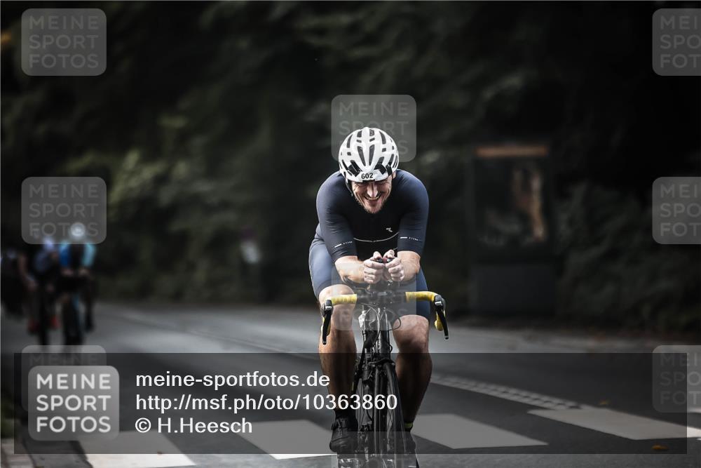 13.09.2026 - Stadtparktriathlon H.Heesch http://msf.ph/oto/10363860 13.09.2026 11:20:47 Radfahren 594, 602, 630, 641, 668, 824 meine-sportfotos.de