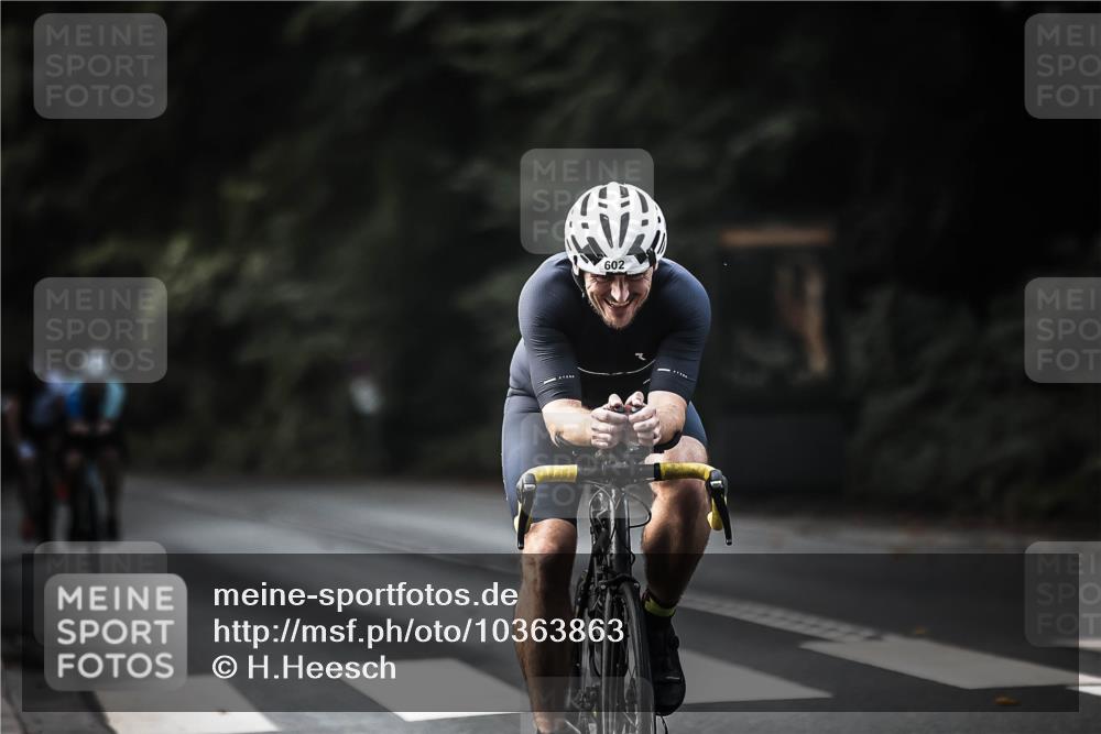 13.09.2026 - Stadtparktriathlon H.Heesch http://msf.ph/oto/10363863 13.09.2026 11:20:47 Radfahren 594, 602, 630, 641, 668, 824 meine-sportfotos.de
