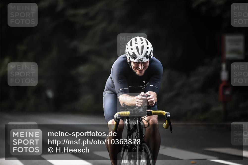 13.09.2026 - Stadtparktriathlon H.Heesch http://msf.ph/oto/10363878 13.09.2026 11:20:47 Radfahren 594, 602, 630, 641, 668, 824 meine-sportfotos.de