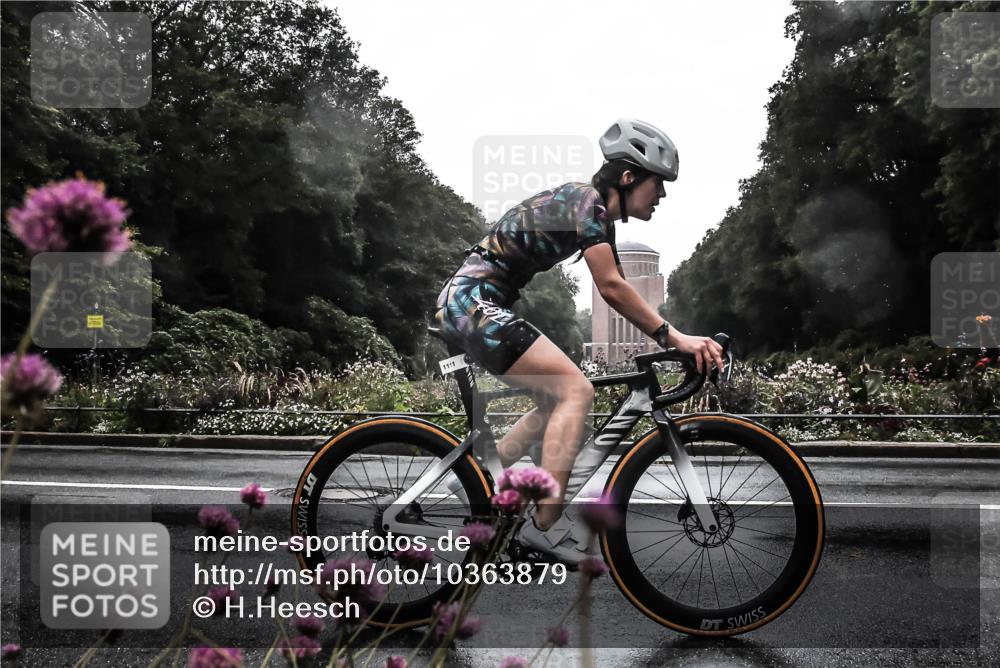 13.09.2026 - Stadtparktriathlon H.Heesch http://msf.ph/oto/10363879 13.09.2026 12:31:46 Radfahren 977, 1044, 1084, 1111 meine-sportfotos.de