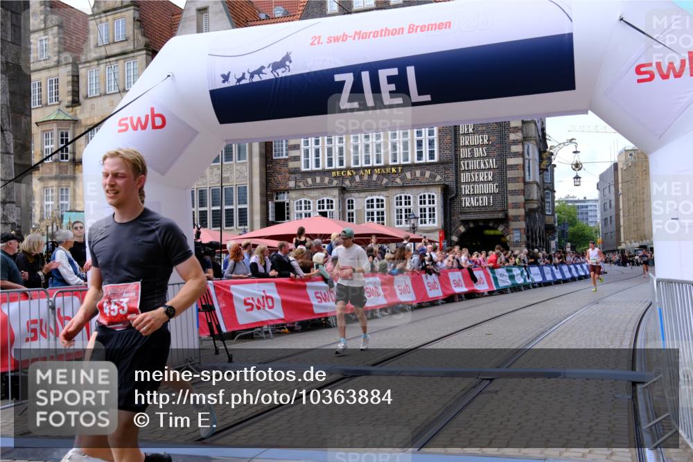 13.09.2026 - 21. swb-Marathon Bremen Tim E. http://msf.ph/oto/10363884 13.09.2026 13:01:29 Ziel 1411, 1619, 3019, 4328, 5663 meine-sportfotos.de