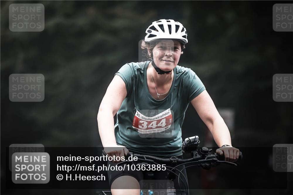 13.09.2026 - Stadtparktriathlon H.Heesch http://msf.ph/oto/10363885 13.09.2026 10:09:25 Radfahren 211, 226, 344 meine-sportfotos.de