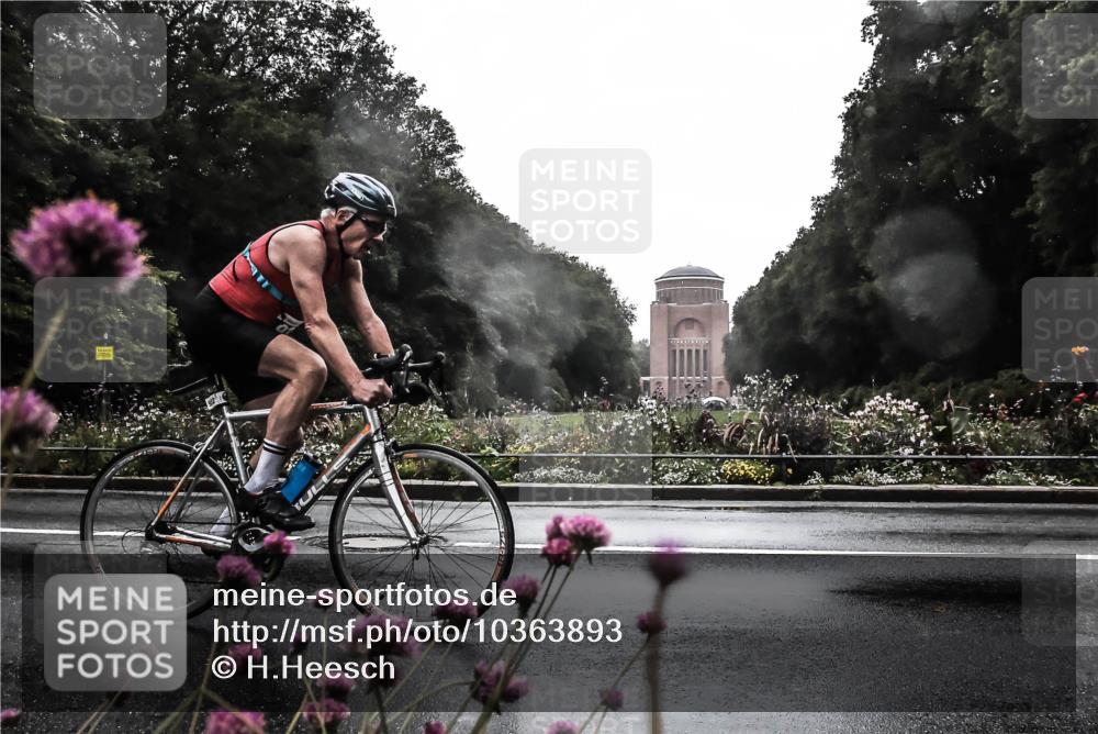 13.09.2026 - Stadtparktriathlon H.Heesch http://msf.ph/oto/10363893 13.09.2026 12:31:51 Radfahren 932, 977 meine-sportfotos.de