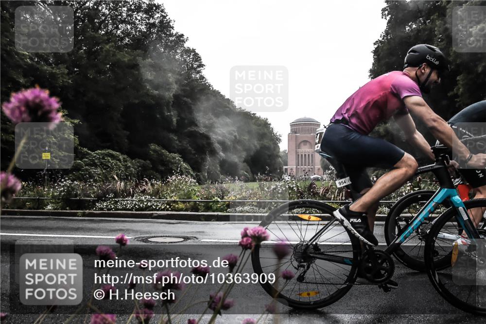 13.09.2026 - Stadtparktriathlon H.Heesch http://msf.ph/oto/10363909 13.09.2026 12:31:59 Radfahren 954, 1039, 1114, 1143, 1174 meine-sportfotos.de