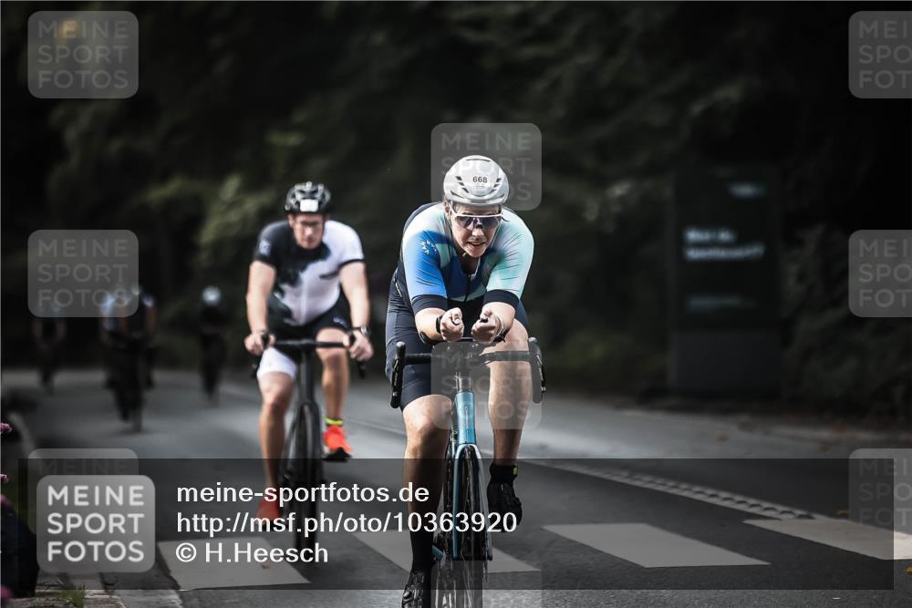 13.09.2026 - Stadtparktriathlon H.Heesch http://msf.ph/oto/10363920 13.09.2026 11:20:50 Radfahren 602, 630, 635, 641, 668, 686 meine-sportfotos.de