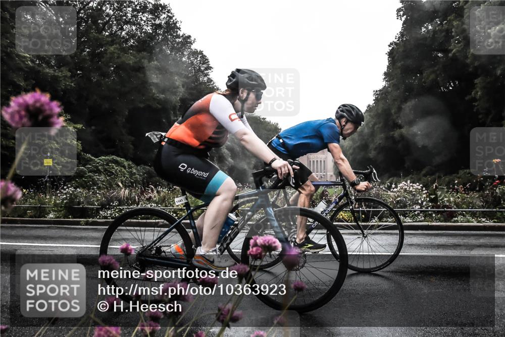 13.09.2026 - Stadtparktriathlon H.Heesch http://msf.ph/oto/10363923 13.09.2026 12:32:01 Radfahren 954, 1039, 1114, 1143, 1174 meine-sportfotos.de