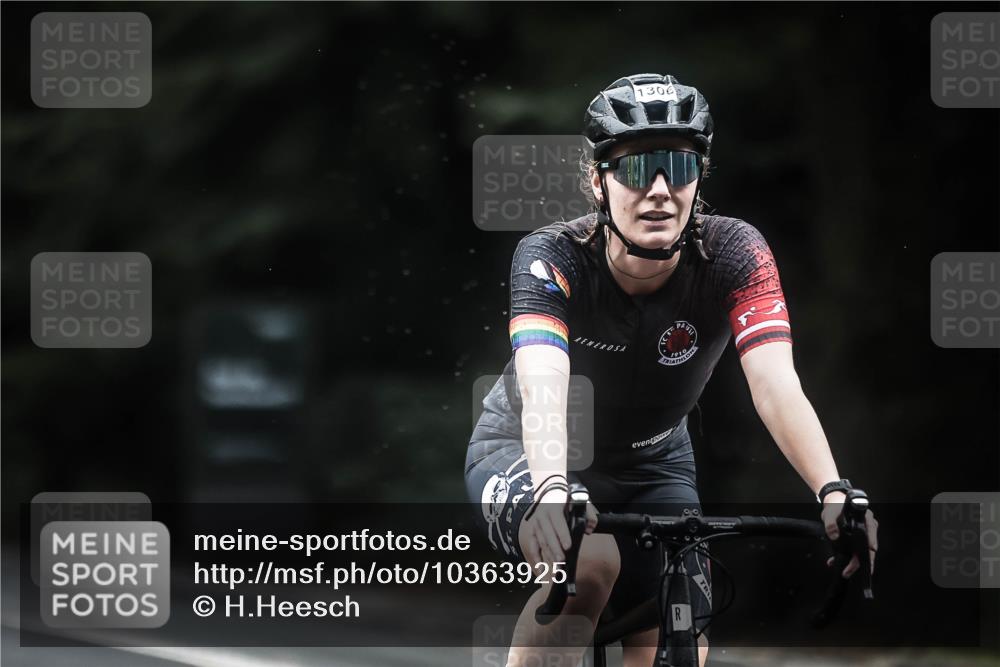 13.09.2026 - Stadtparktriathlon H.Heesch http://msf.ph/oto/10363925 13.09.2026 13:12:02 Radfahren 1260, 1275, 1287, 1408 meine-sportfotos.de