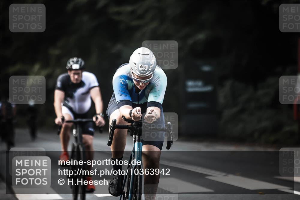 13.09.2026 - Stadtparktriathlon H.Heesch http://msf.ph/oto/10363942 13.09.2026 11:20:51 Radfahren 602, 630, 635, 641, 665, 668, 686 meine-sportfotos.de